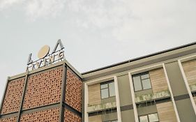 Loa Living Hotel Solo Baru